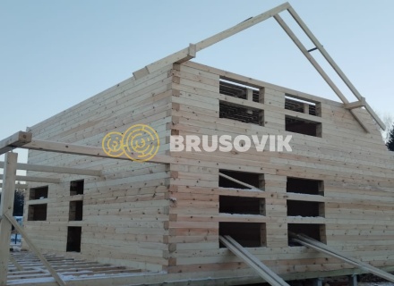 Полутораэтажный дом 6х9 м с гаражом 3х4,5 м и открытой террасой 3х9 м из профилированного бруса 145х195 мм по индивидуальному проекту в г. Рыбинск, Ярославская область