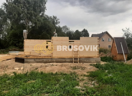 Двухэтажный дом 9х9 м с эркером из профилированного бруса 145х145 мм по индивидуальному проекту в селе Ивановское, городской округ Чехов, Московская область