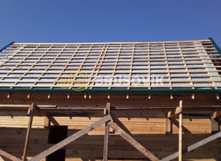 Дом 6х8 м с открытой террасой из профилированного бруса 145х195 мм по индивидуальному проекту в деревне Наумовское, городской округ Кашира, Московская область