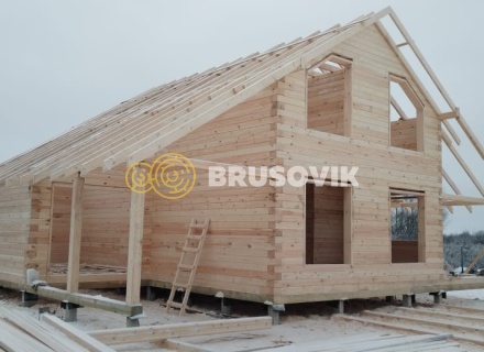 Полутораэтажный дом 6х9 м с гаражом 3х4,5 м и открытой террасой 3х9 м из профилированного бруса 145х195 мм по индивидуальному проекту в г. Рыбинск, Ярославская область