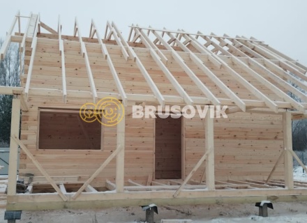 Полутораэтажный дом 6х9 м с гаражом 3х4,5 м и открытой террасой 3х9 м из профилированного бруса 145х195 мм по индивидуальному проекту в г. Рыбинск, Ярославская область