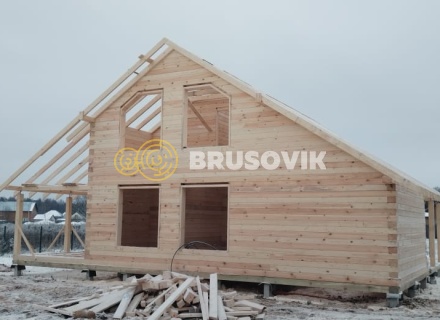 Полутораэтажный дом 6х9 м с гаражом 3х4,5 м и открытой террасой 3х9 м из профилированного бруса 145х195 мм по индивидуальному проекту в г. Рыбинск, Ярославская область