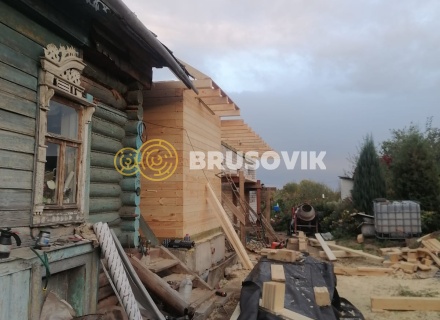 Пристройка 6х3м из сухого профилированного бруса 145х145мм и возведение крыши на кирпичном здании в д. Селифонтово, Ярославская область