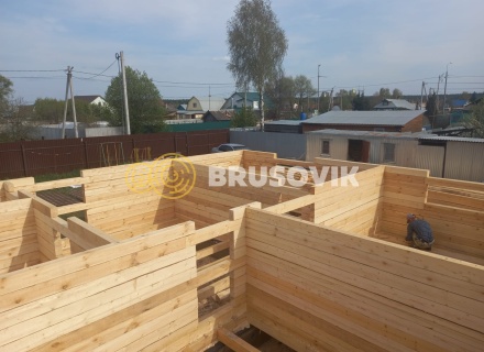 Полутораэтажный дом 9х9м из обрезного бруса 150х150мм по индивидуальному проекту в деревне Соболево, Орехово-Зуевский городской округ, Московская область