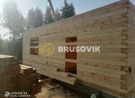 Двухэтажный дом 9х9 м с эркером из профилированного бруса 145х145 мм по индивидуальному проекту в селе Ивановское, городской округ Чехов, Московская область