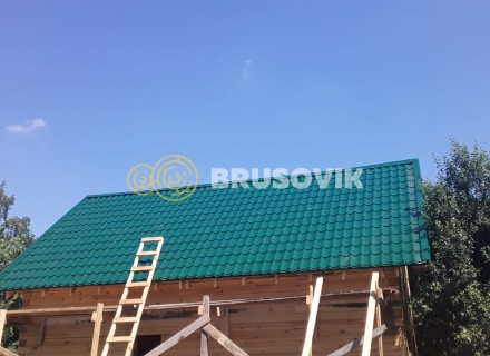 Дом 6х8 м с открытой террасой из профилированного бруса 145х195 мм по индивидуальному проекту в деревне Наумовское, городской округ Кашира, Московская область