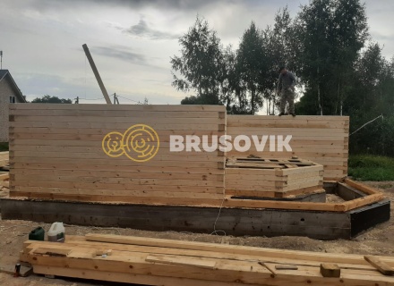 Двухэтажный дом 9х9 м с эркером из профилированного бруса 145х145 мм по индивидуальному проекту в селе Ивановское, городской округ Чехов, Московская область