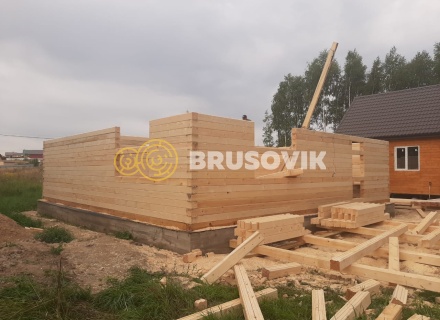 Двухэтажный дом 9х9 м с эркером из профилированного бруса 145х145 мм по индивидуальному проекту в селе Ивановское, городской округ Чехов, Московская область