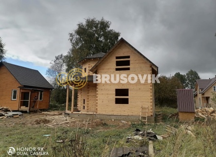 Двухэтажный дом 9х9 м с эркером из профилированного бруса 145х145 мм по индивидуальному проекту в селе Ивановское, городской округ Чехов, Московская область